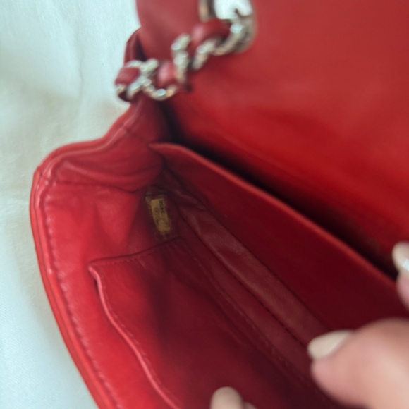 Vintage Chanel mini single flap in RED - Picture 2 of 9